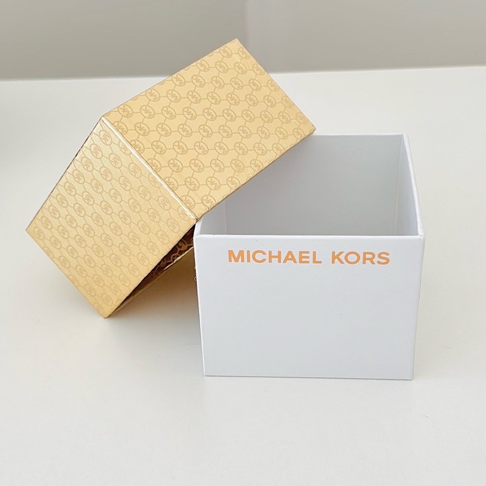 Michael Kors Gold Box